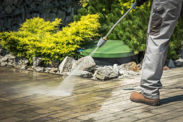 Best Deck and Patio Pressure Washing in Cumberland, WI