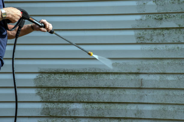 Best Parking Lot Cleaning in Cumberland, WI